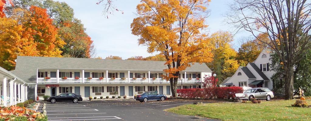 Roosevelt Inn Hyde Park Bagian luar foto